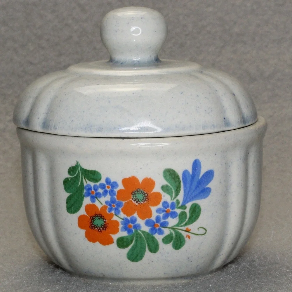 N/A vintage ceramic